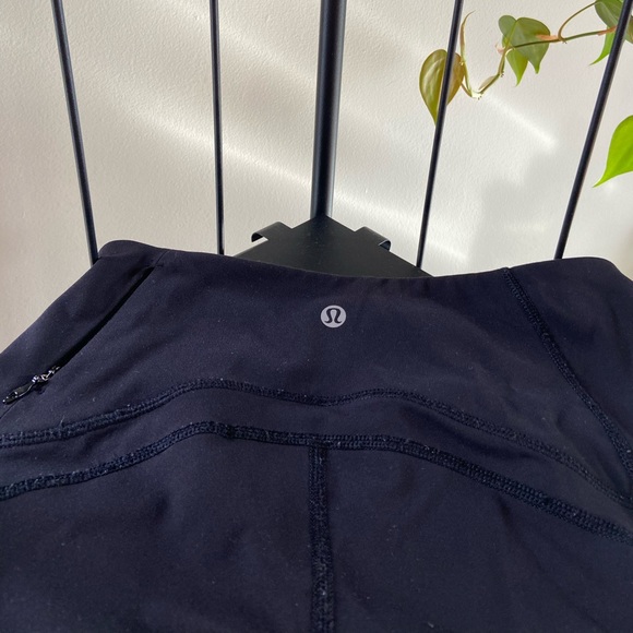 Lulu Mesh Leggings size 4 - Picture 5 of 8